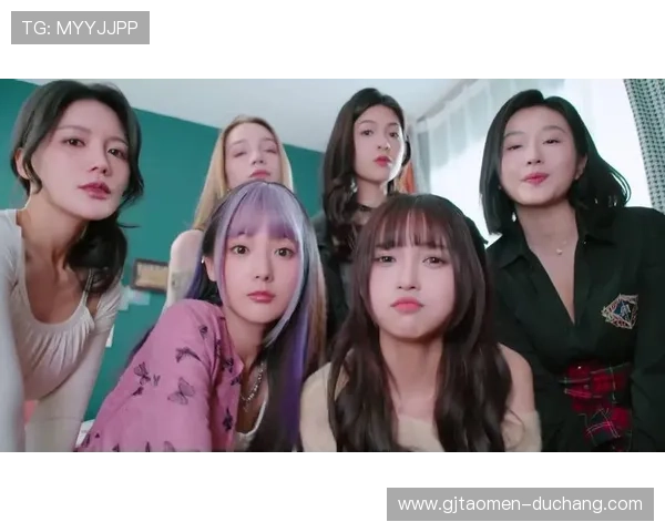 下载真人视讯手机版APP享受高清流畅的游戏视觉盛宴实时互动无限精彩